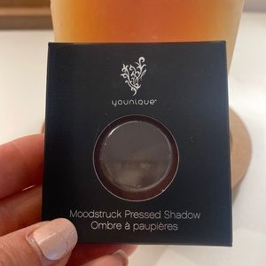 Younique Pressed Eyeshadow Marvelous